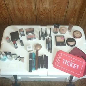 Huge Makeup bundle